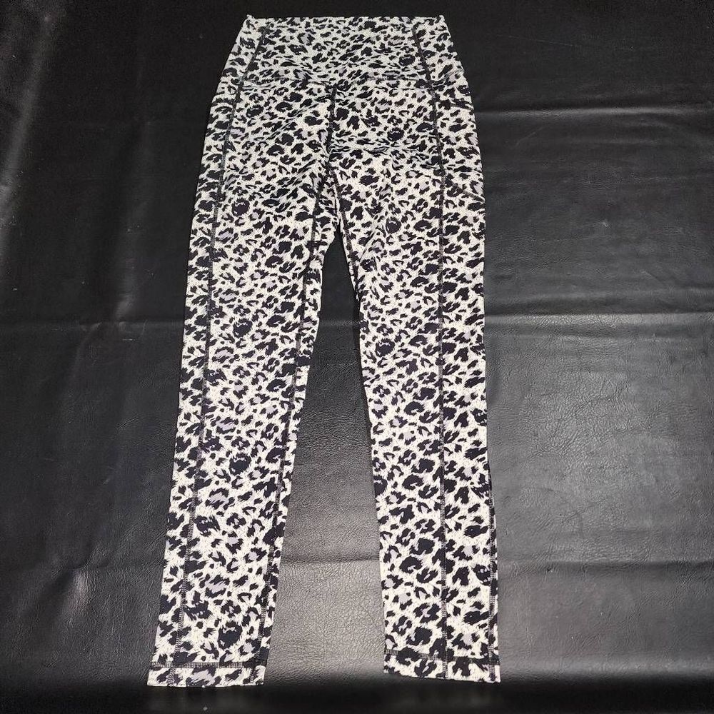 Zyia Active Womens Black White Leopard Print Leggings 4